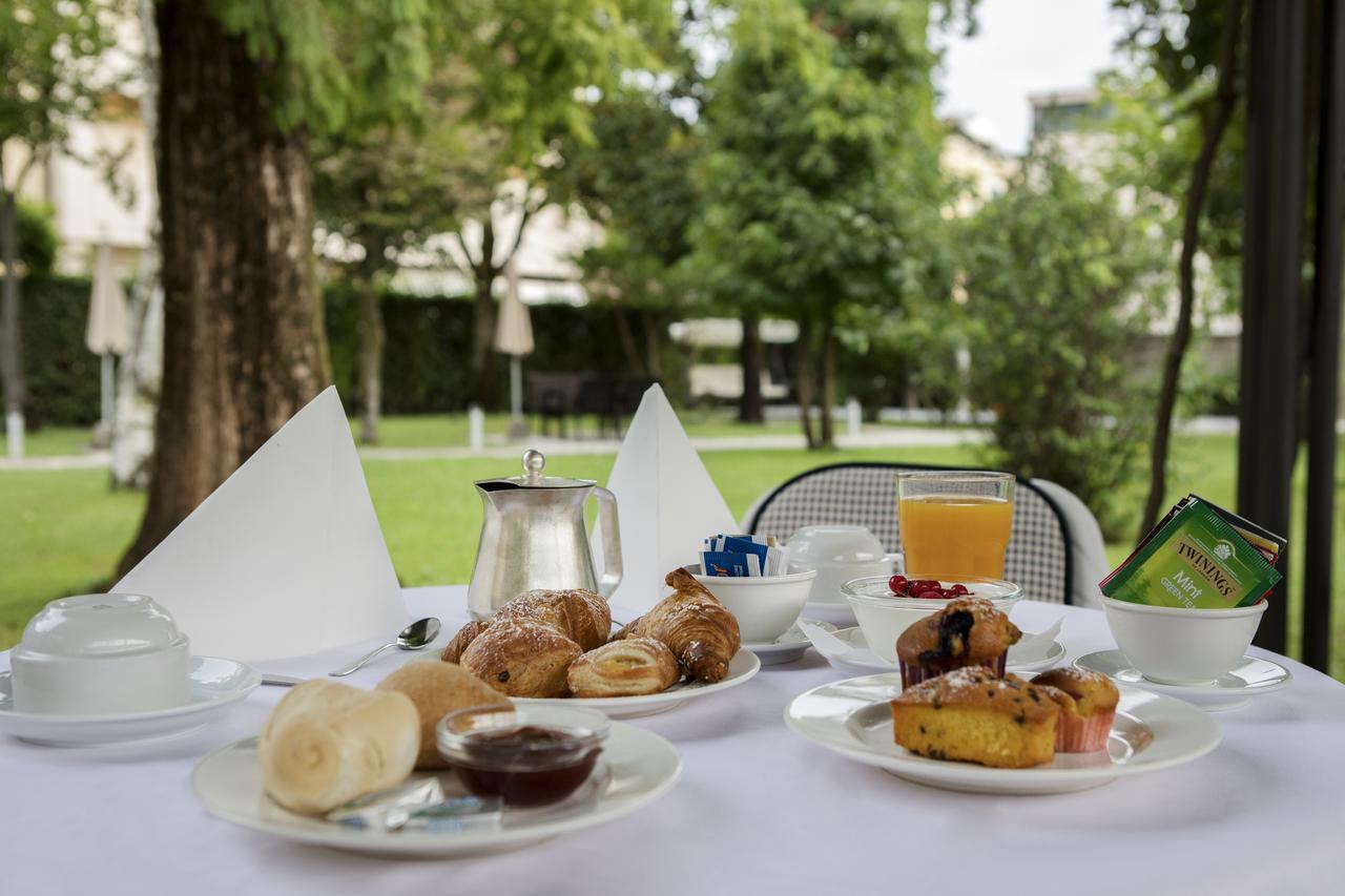 Hotel Terme Igea Suisse Abano Terme Bagian luar foto