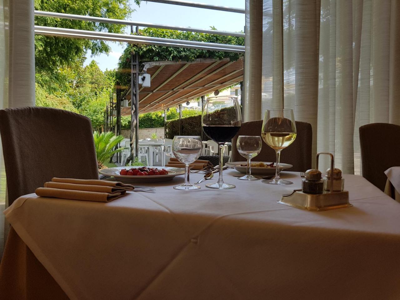 Hotel Terme Igea Suisse Abano Terme Bagian luar foto