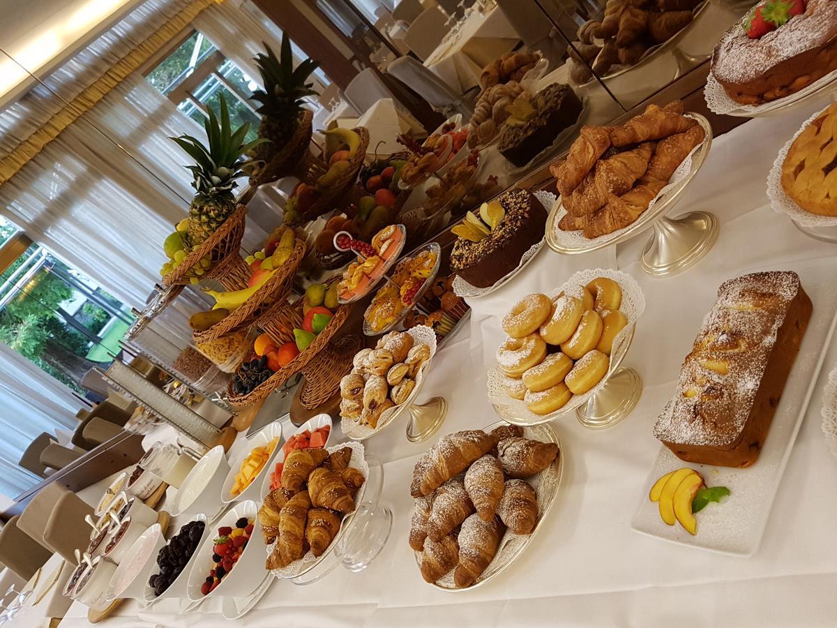 Hotel Terme Igea Suisse Abano Terme Bagian luar foto